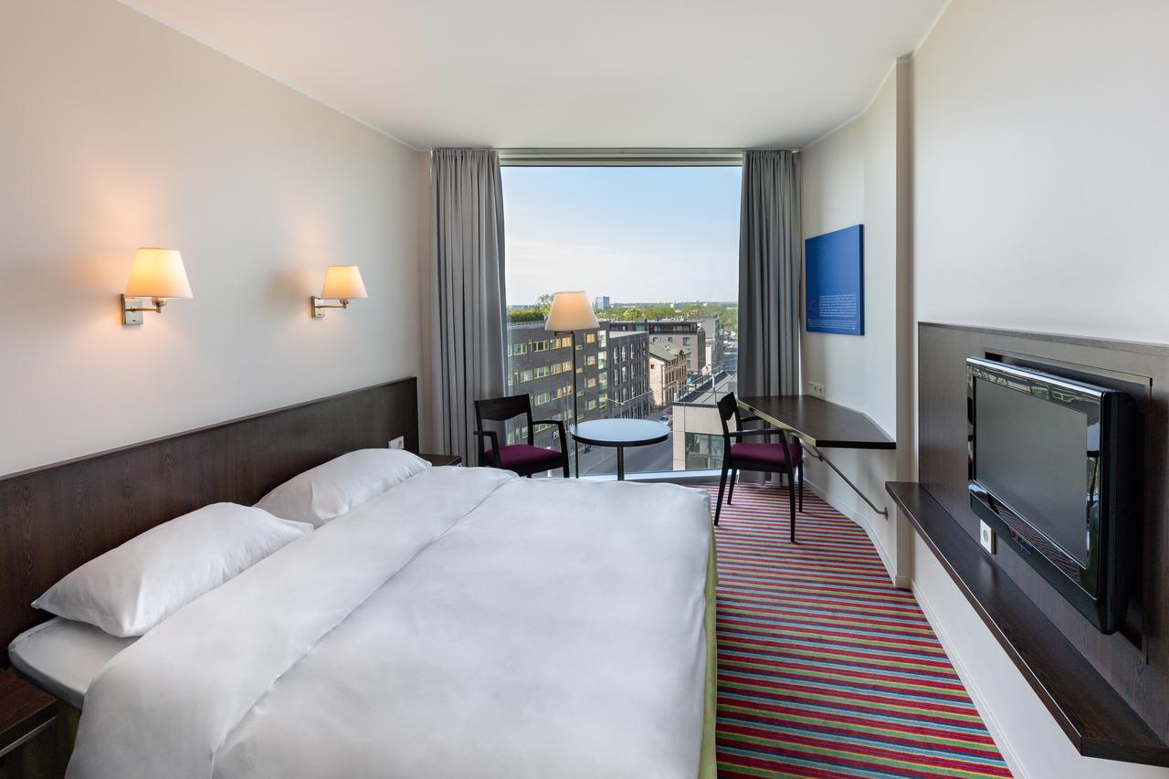 Meriton Grand Conference & Spa